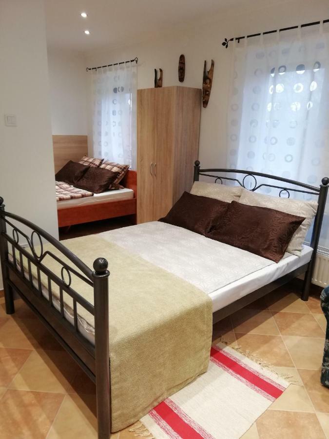 Zoe Apartman Siófok Exterior foto